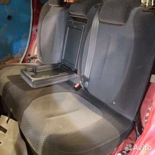Сиденья задний ряд citroen c4