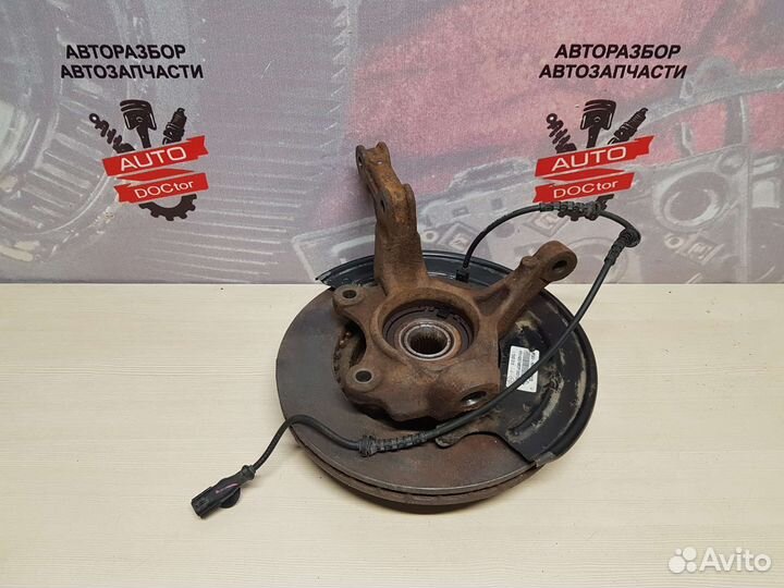 Кулак передний правый Renault Kaptur 1 H4M 2020