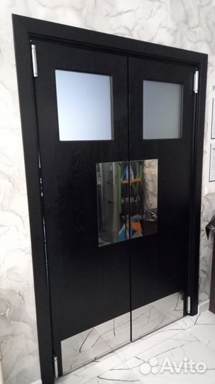 Дверь маятниковая (барная)