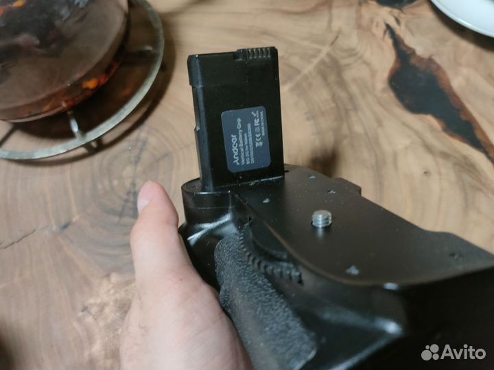 Зеркальный фотоаппарат nikon d5300 body + батблок