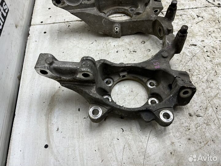 Кулак передний Nissan Murano Z51