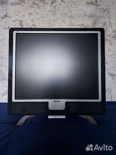 Монитор Philips 190x