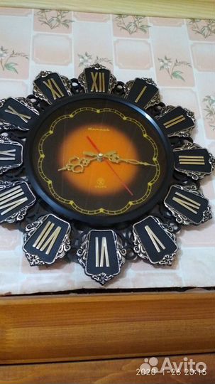Часы Янтарь