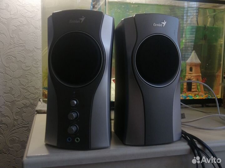Компьютерные колонки genius