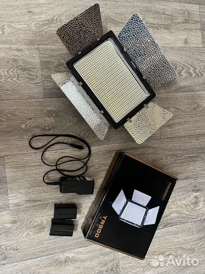Видеосвет yongnuo YN 900