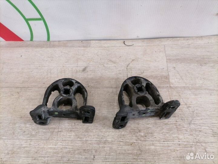 Кронштейн глушителя Bmw X5 E53 SVA M57N 2005