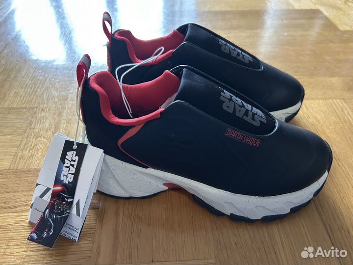 Новые кроссовки zara 29р Звездные воины