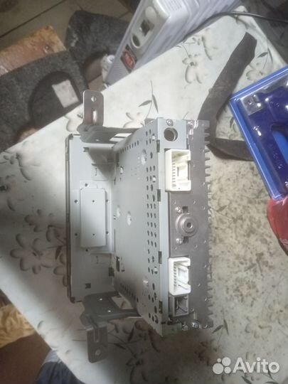 Штатная магнитола с рамкой Mitsubishi pajero sport