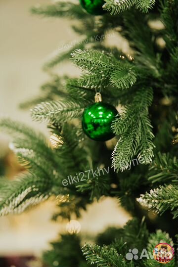 Елка искусственная ягодная со снегом заснеженная