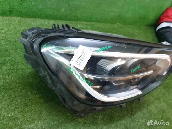 Фара правая Mercedes-Benz GLC