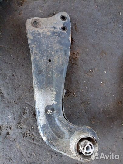 Рычаг подвески Volkswagen Jetta MK5