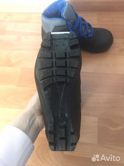 Лыжные ботинки детские 32 размер