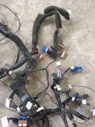 Проводка под торпедо Nissan Maxima A33 (5784)