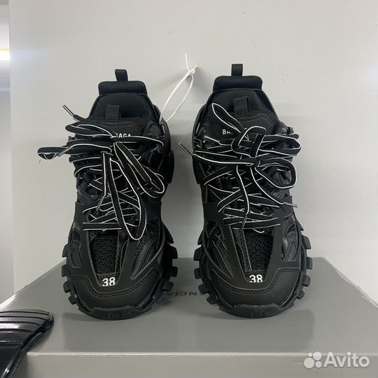 Balenciaga track 1 black