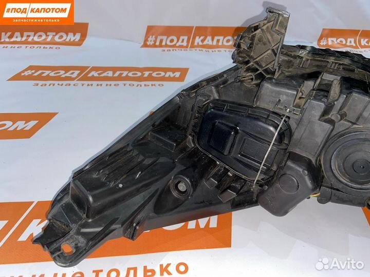 Фара правая Ford Kuga 2 2013