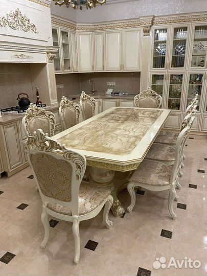 Стол и стулья в гостиную.Оплата при получении