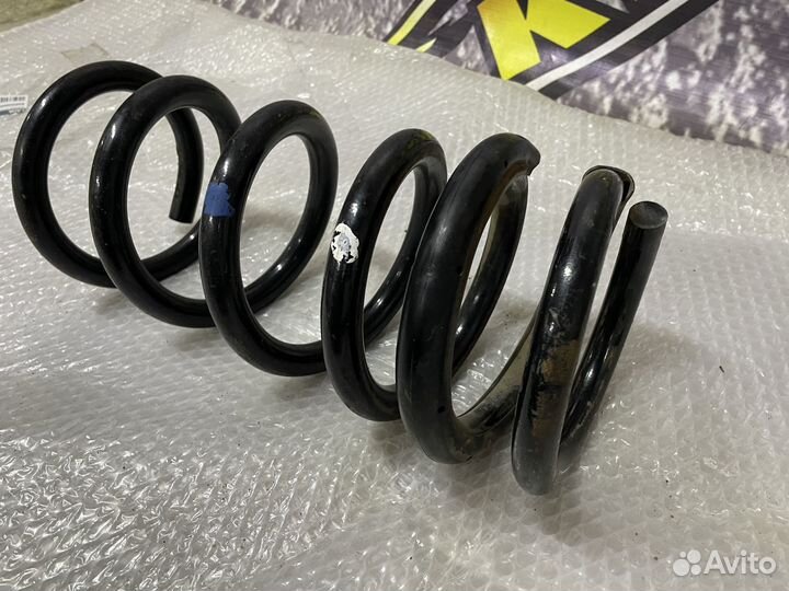 Пружина задняя Mitsubishi Pajero Паджеро 4 3.8