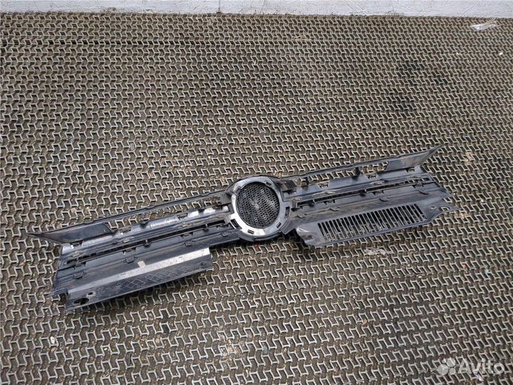 Решетка радиатора Volkswagen Golf 6, 2010