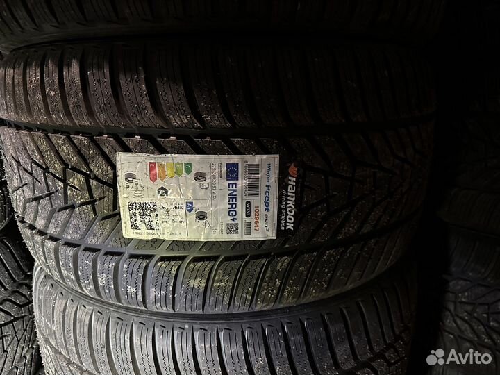 Hankook Winter I'Cept Evo 3 W330 275/30 R20 107V