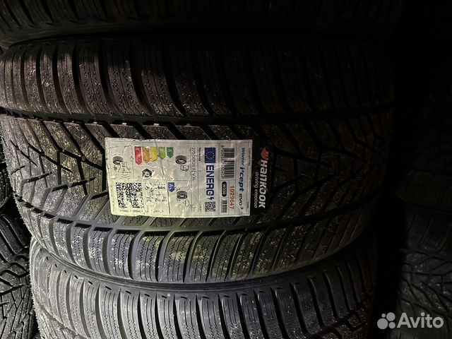 Hankook Winter I'Cept Evo 3 W330 275/30 R20 107V