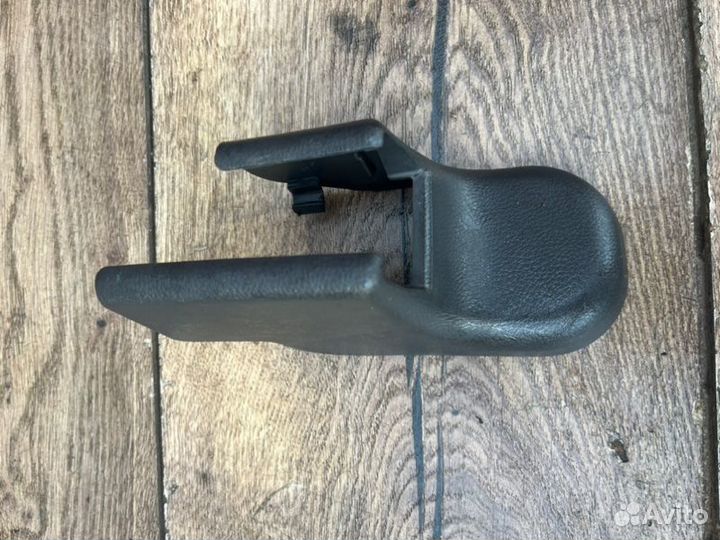 Заглушка полозьев сиденья Honda Civic 4D 1.3 2008