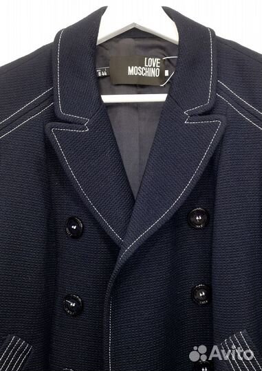 Пальто женское Love Moschino