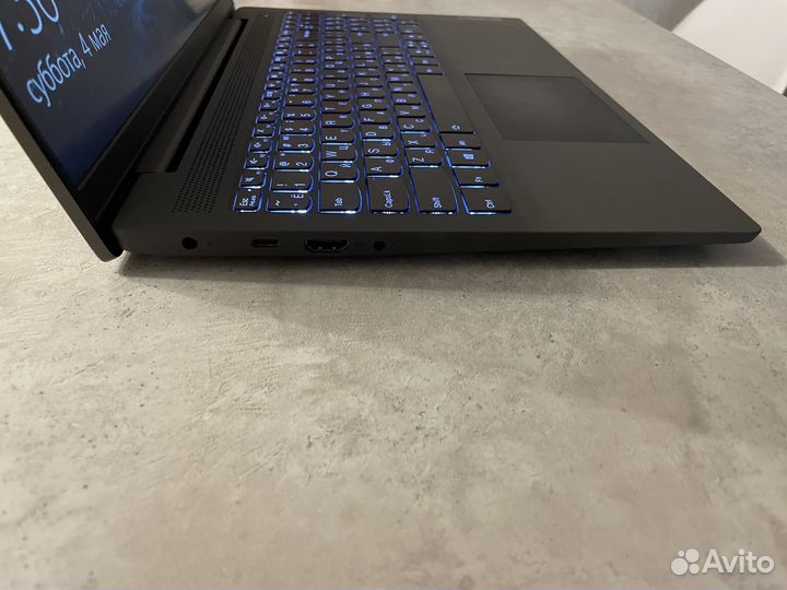 Ноутбук lenovo