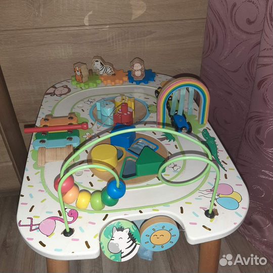 Игровой развивающий столик