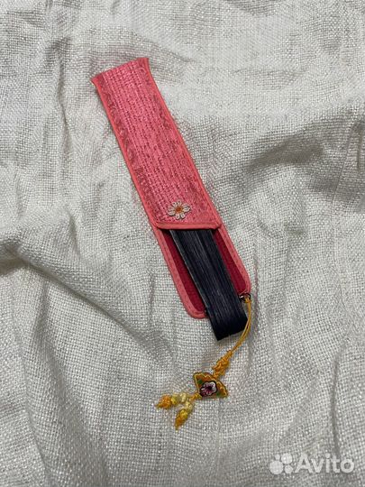 Веер в чехле