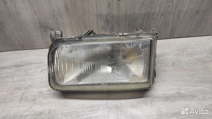 Фара левая пассат б3