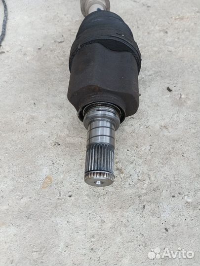 Полуось передняя левая Nissan Teana J32 39101JN01A