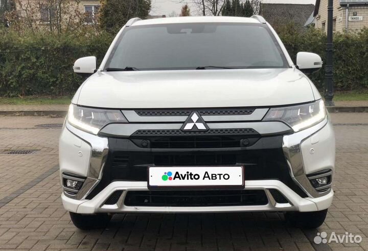 Mitsubishi Outlander 2.4 AT, 2019, 104 000 км