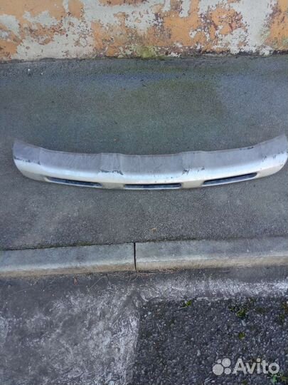 Накладка на передний бампер