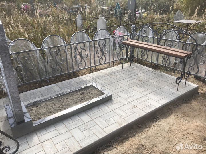 Памятники,подставки,цветники,вазы,гравировка