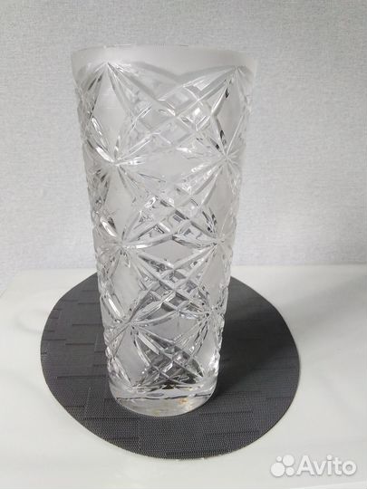 Ваза для цветов хрустальная