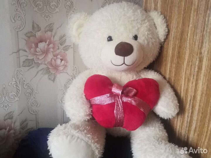 Плюшевый медведь