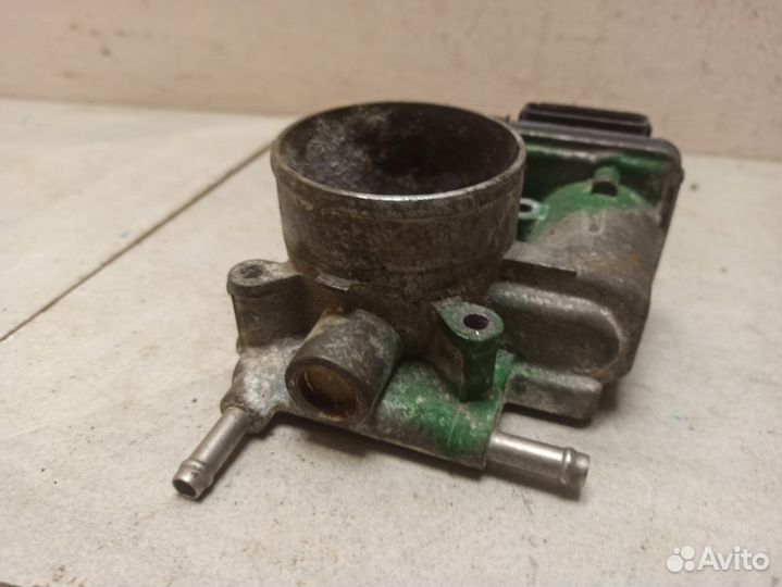 Дроссельная заслонка