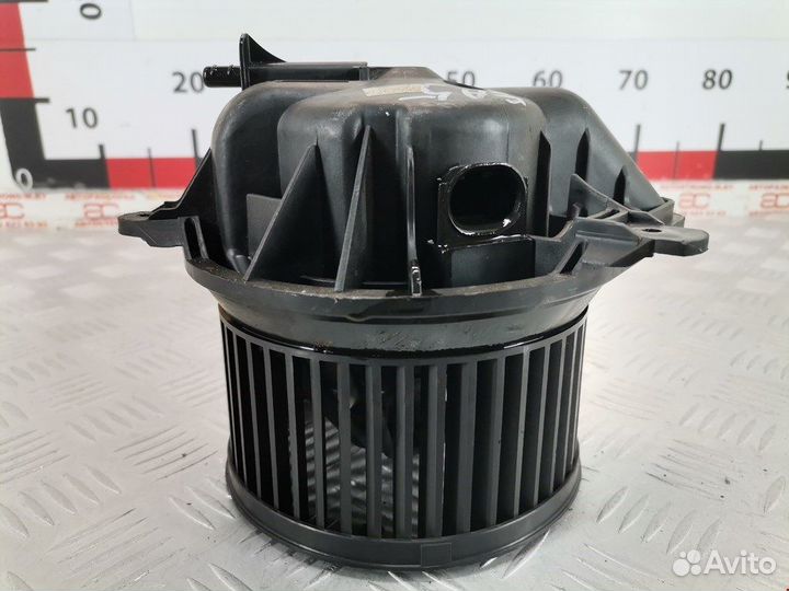 Моторчик печки для Peugeot-Citroen Partner 1