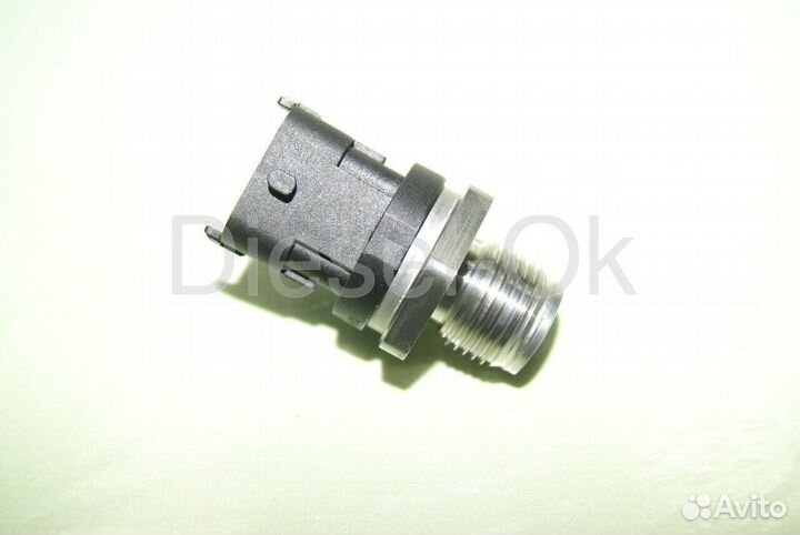 Датчик давления топлива 0281002937 cummins 2,8 iSF