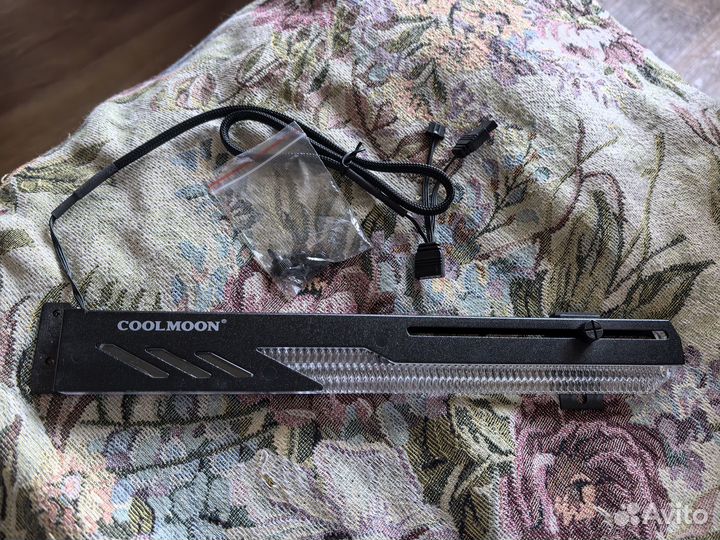 Держатель для видеокарты