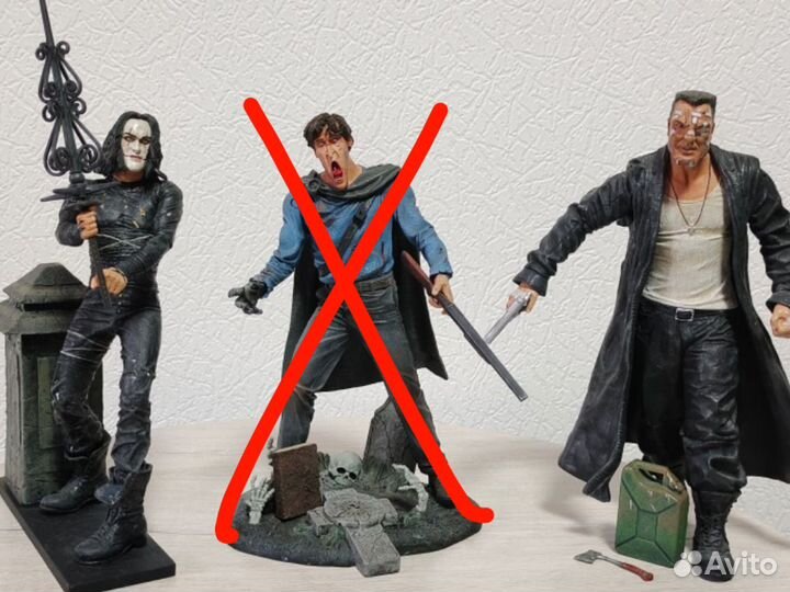 Коллекционные фигурки фирмы Neca и McFarlane