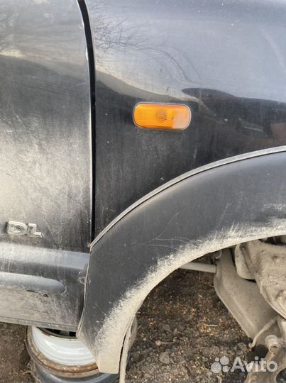 Переднее правое крыло chevrolet blazer