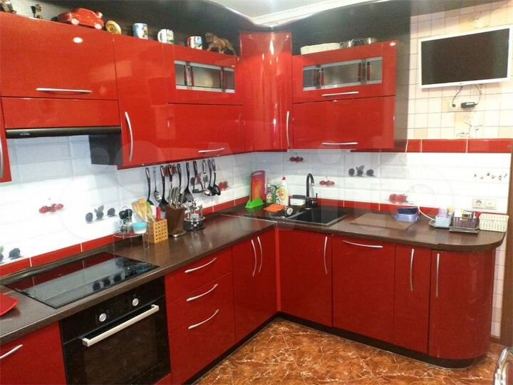 2-к. квартира, 61 м², 7/17 эт.