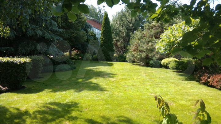 Коттедж 1200 м² на участке 60 сот.