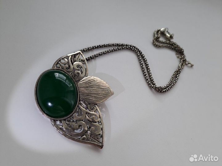 Кулон на цепочке цветок