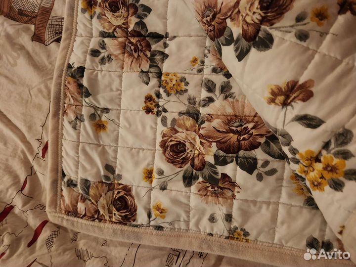 Пледы и покрывало