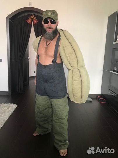 Защитный костюм для дресировки собак