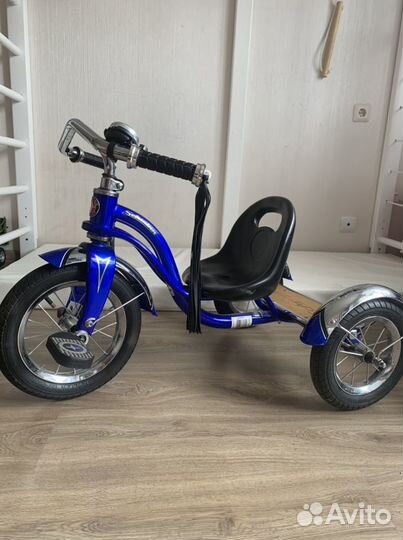 Велосипед трёхколёсный schwinn