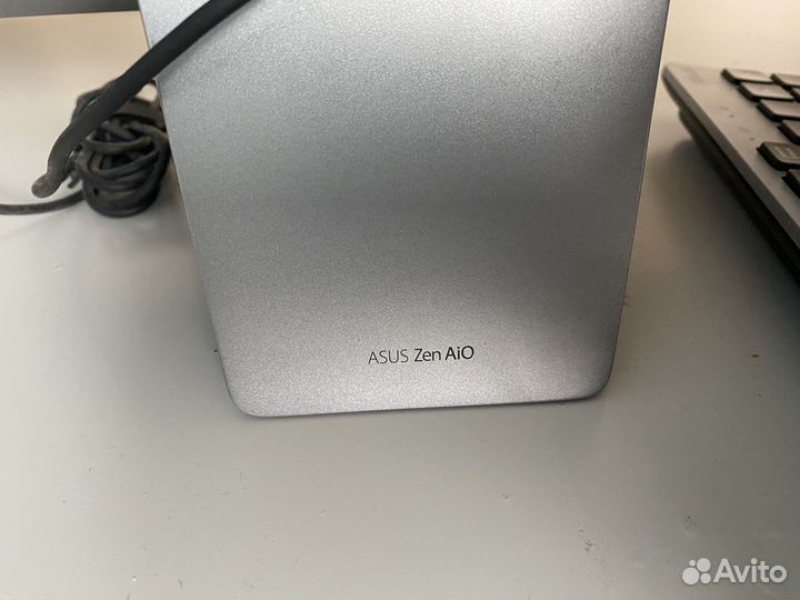 Моноблок asus Zen AiO ZN220IC-K i5 7200U