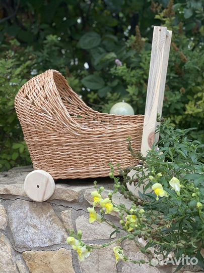 Игрушечная коляска